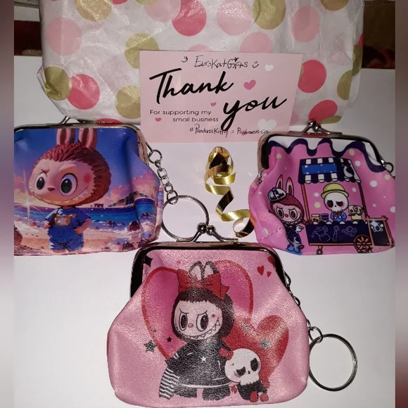 Labubu Mini Coin Purse with Keychain NEW NIP - Picture 2 of 5